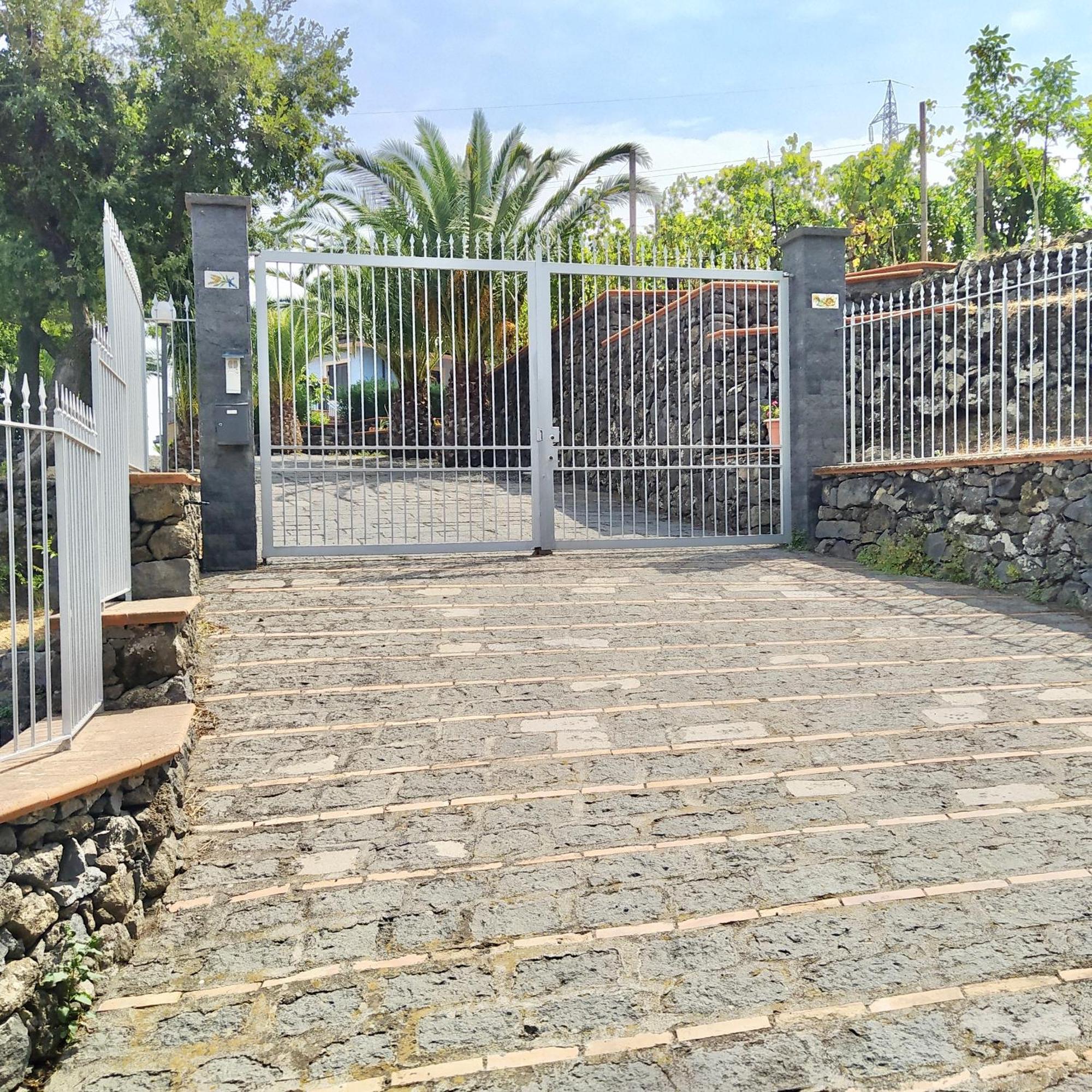 Villa Melany Casa Vacanza Piedimonte Etneo Extérieur photo